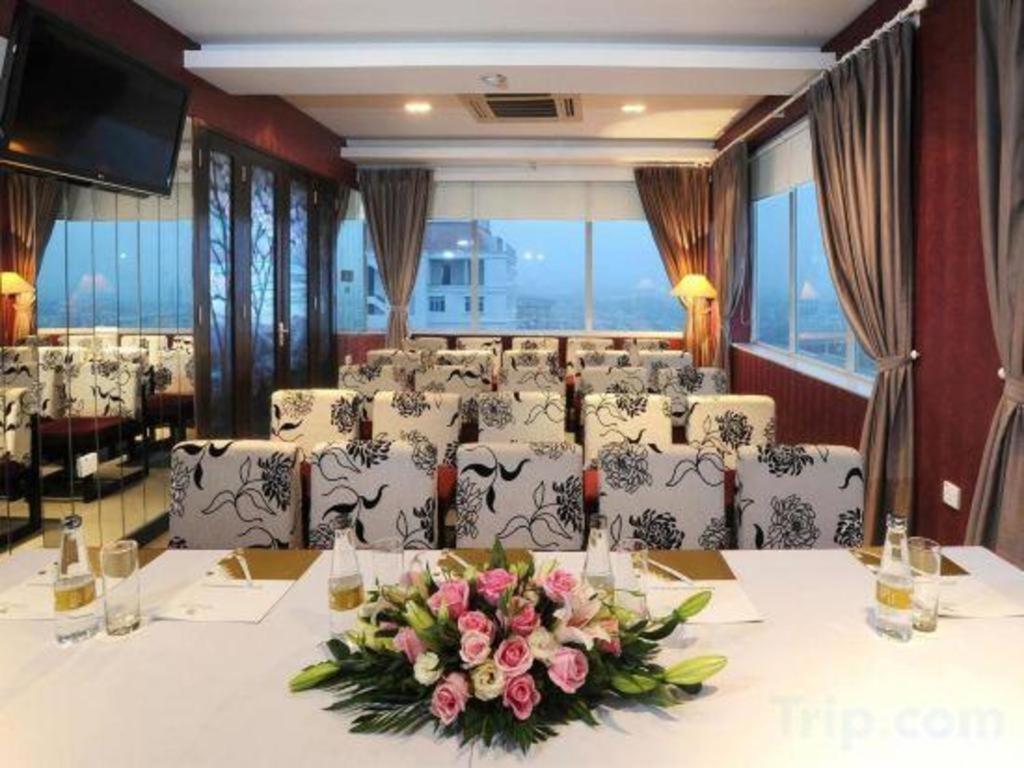 Cosiana Hotel Hanoi Buitenkant foto